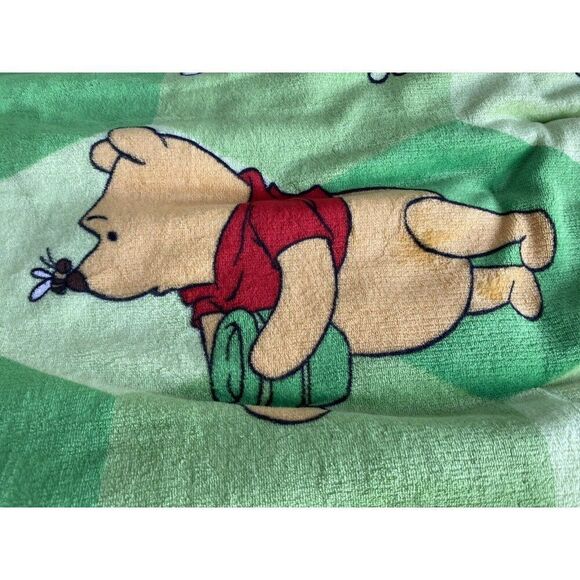 Disney Winnie The Pooh St Patrick’s Day Green Clovers Bees Throw Blanket 50 X 70 - Picture 10 of 14